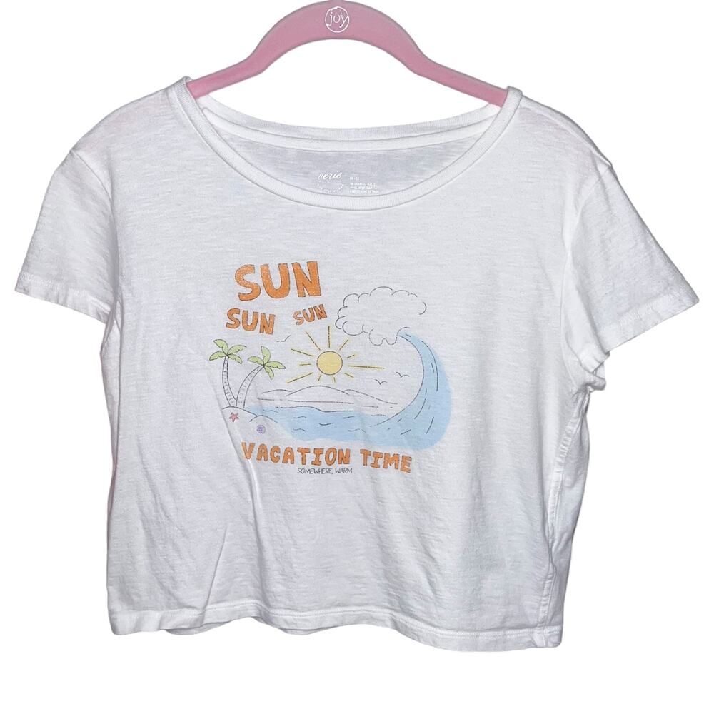 aerie sun sun sun vacation time somewhere, warm cropped graphic baby tee